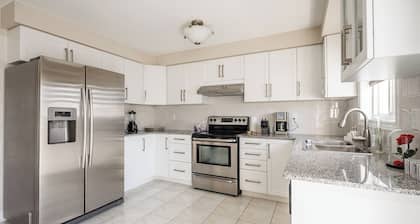 GLOBALSTAY Modern 3BR house in Newmarket