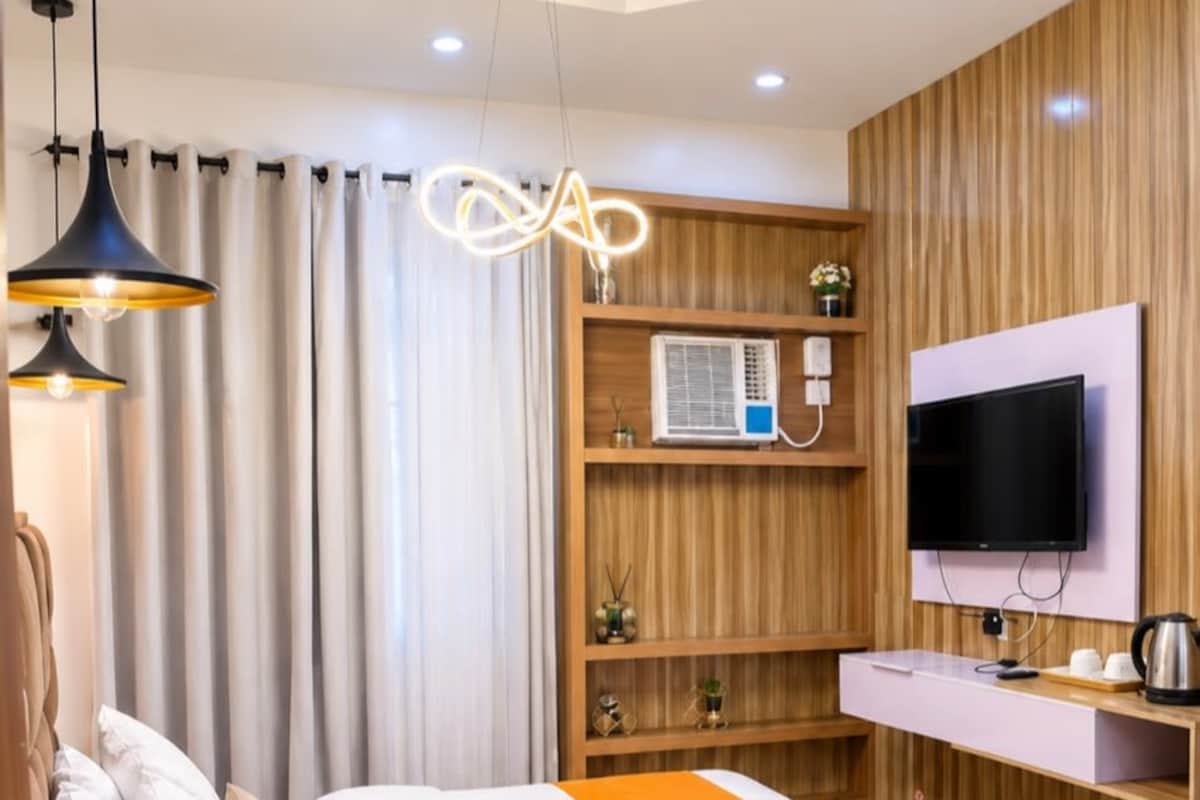 Habitación individual de lujo | Sábanas de algodón egipcio, ropa de cama de alta calidad y edredón 