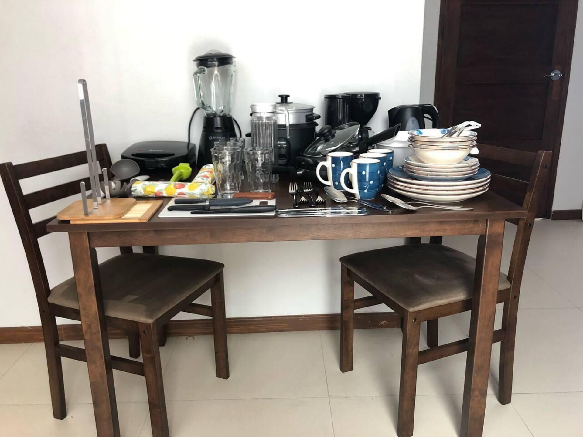 Studio | Dining