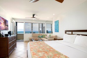 1 chambre, fer et planche à repasser, lit de bébé portatif