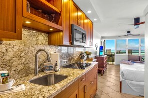 1 bedroom, iron/ironing board, travel cot, free WiFi - KBM Resorts | FREE CAR | Napili Bay | Oceanfront | Stunning Studio Villa, Turtle views! NAB-107 (Lahaina)