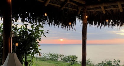 Charming and quiet ocean view beach chalet