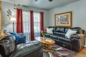 TV - Cozy Norman Home: 4 Mi to Oklahoma University! (Norman)