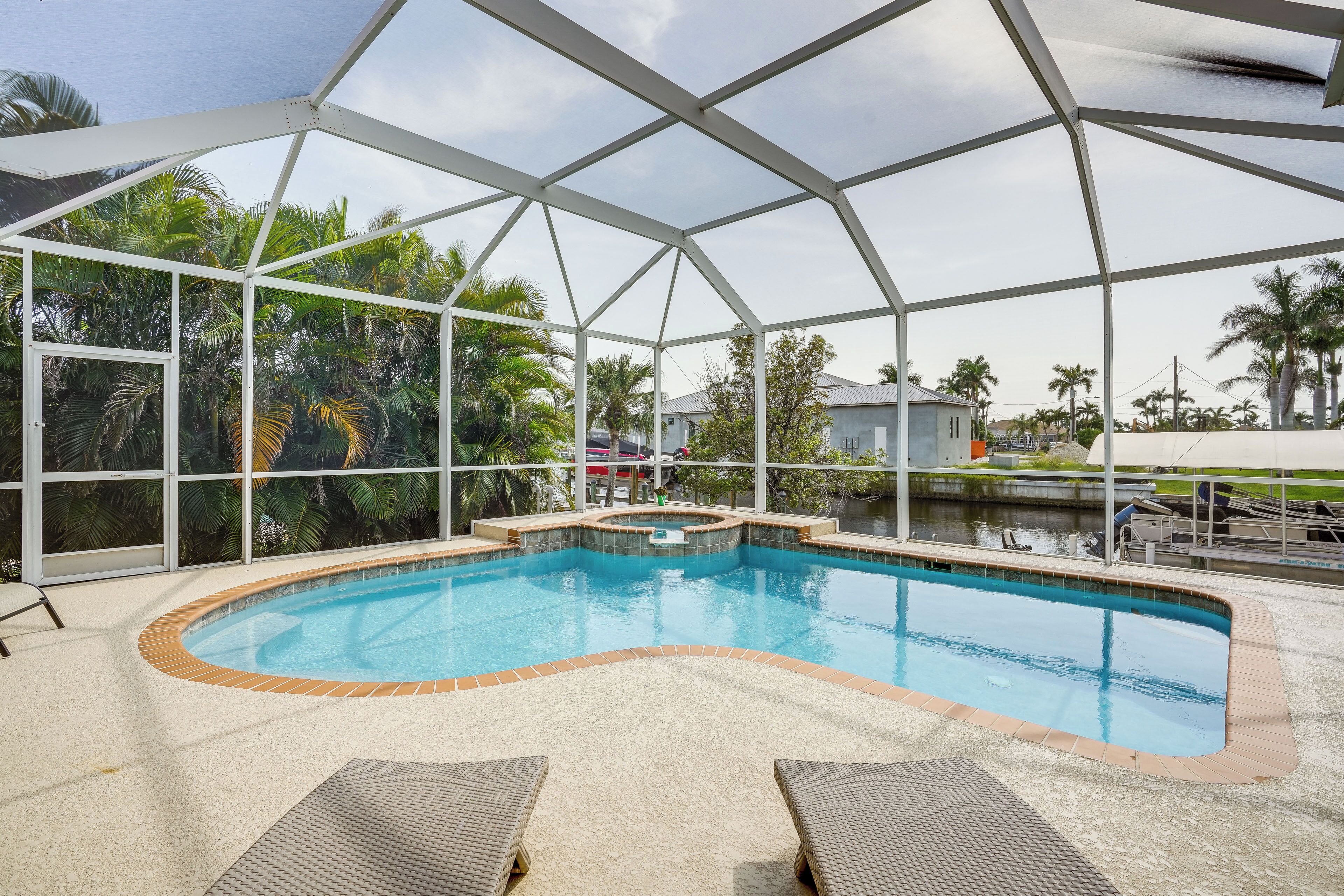 Beheizter Pool