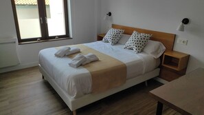 1 soverom, strykejern/-brett, wi-fi og sengetøy