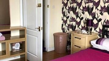 Leilighet – standard | 3 soverom, skrivebord og wi-fi (inkludert)