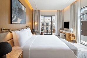 Premier Room | Premium bedding, minibar, in-room safe, desk - Vida Creek Beach Hotel (Dubai)