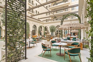 Restaurant - Vida Creek Beach Hotel (Dubai)