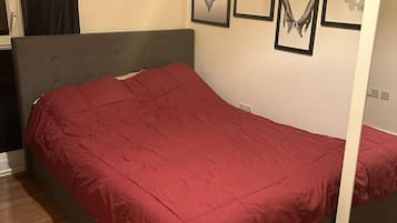 Apartment | 2 bedrooms, iron/ironing board, free WiFi, bed sheets