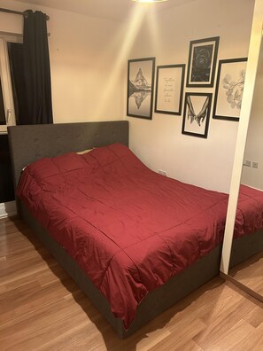 Apartment | 2 bedrooms, iron/ironing board, free WiFi, bed sheets