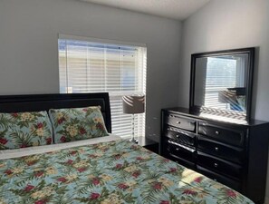 4 Schlafzimmer, Bügeleisen/Bügelbrett, kostenloses WLAN, Bettwäsche