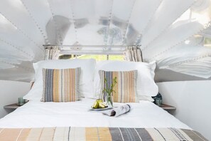 Cottage | 1 bedroom, bed sheets - The 1956 Vintage American Airstream (Dartmouth)