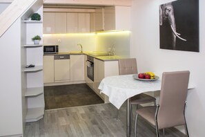 Dining - Aradi Apartment Budapest - Free Parking (Budapest)