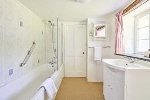 Hair dryer - Farmhouse Cottage (Looe)