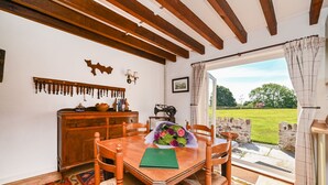 Dining - Cobbler's Cottage (Looe)