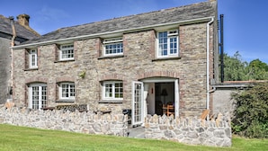 Exterior - Cobbler's Cottage (Looe)