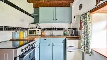 Oven, coffee/tea maker