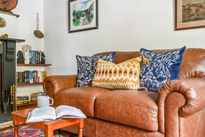 LCD TV - Dairymaid's Cottage (Looe)