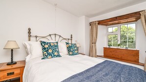Room - Dairymaid's Cottage (Looe)