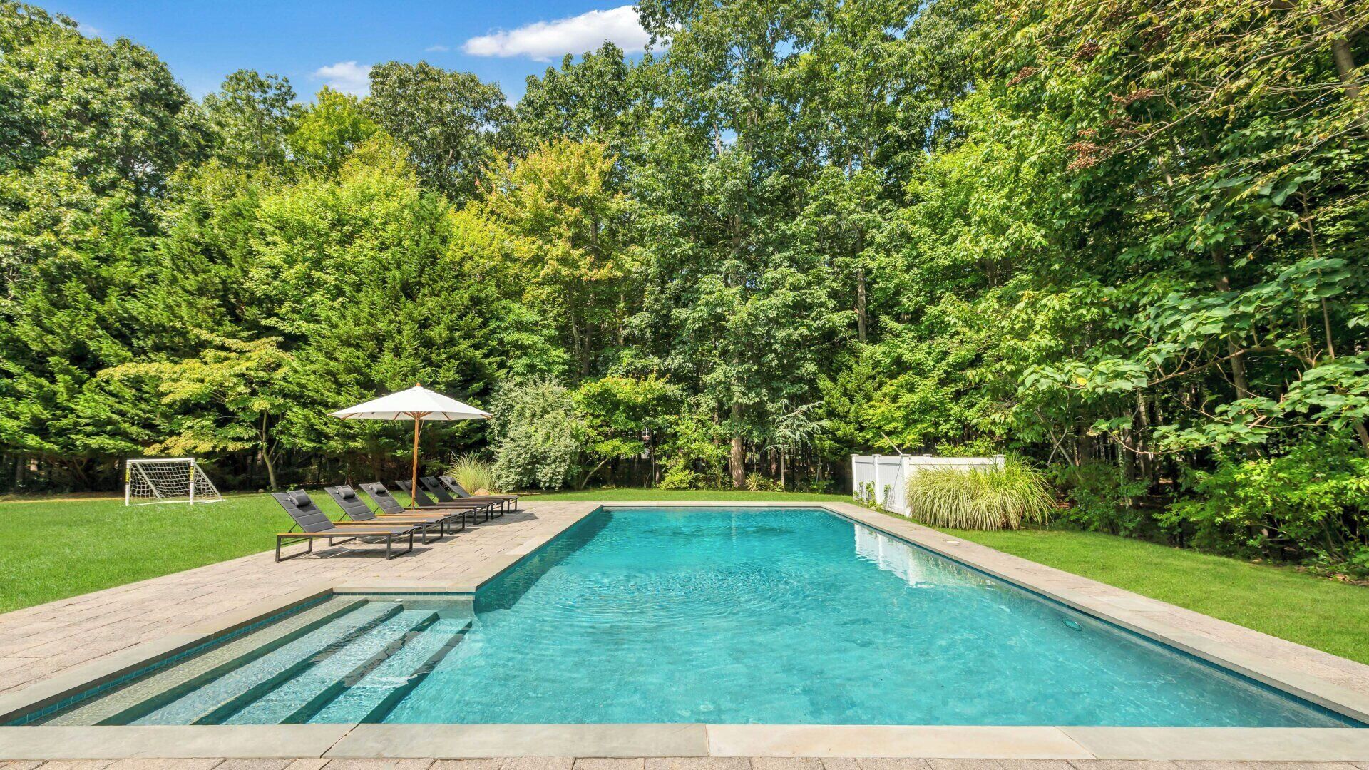 Beautiful Ranch Style Shelter Island Home with Private Pool, Close to Golf...