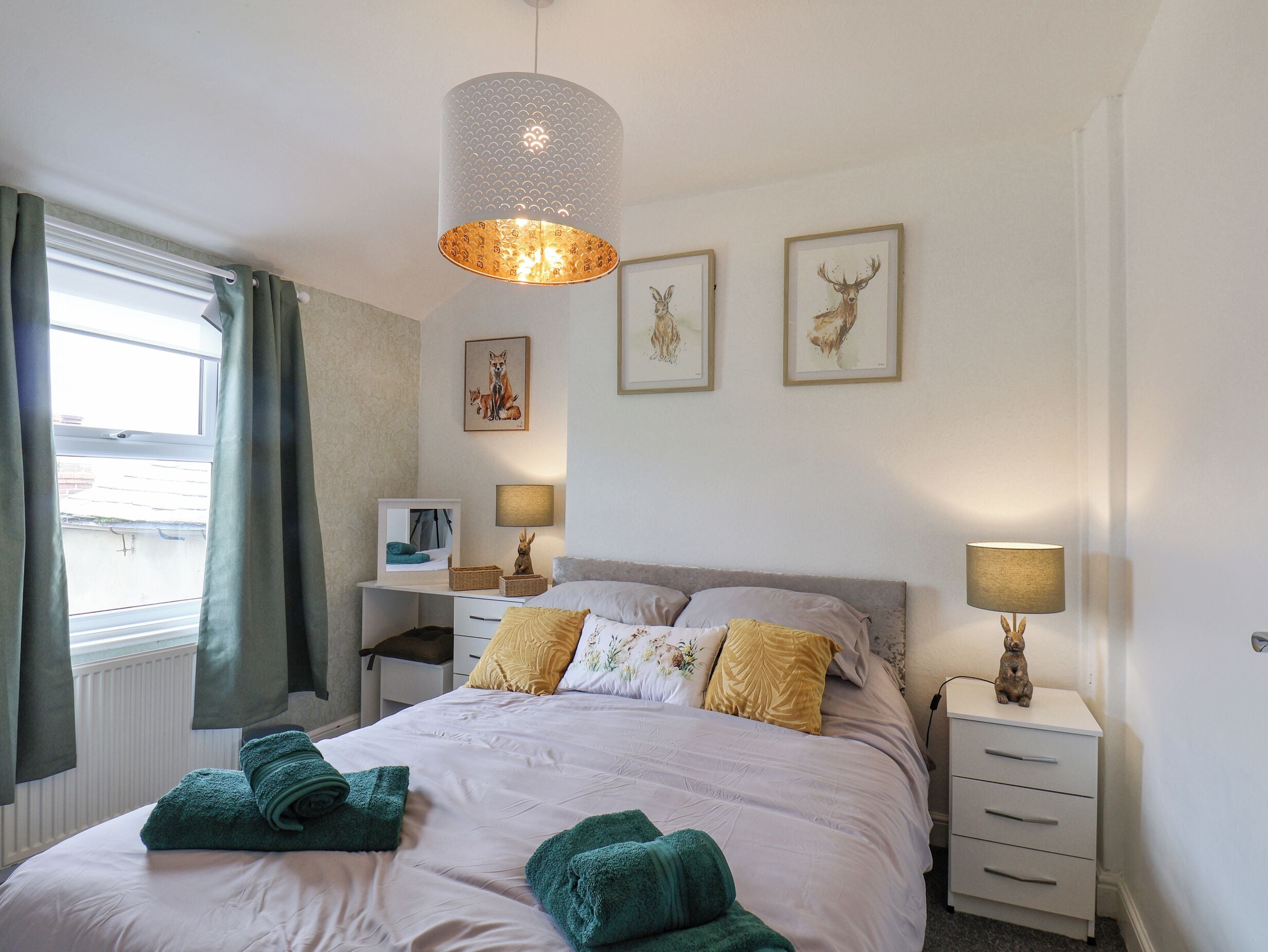 3 bedrooms, WiFi (free), individually decorated, individually furnished