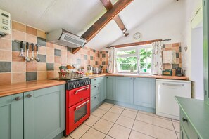 Fridge, oven, coffee/tea maker, high chair