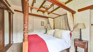 Room - Ploughman's Cottage (Looe)