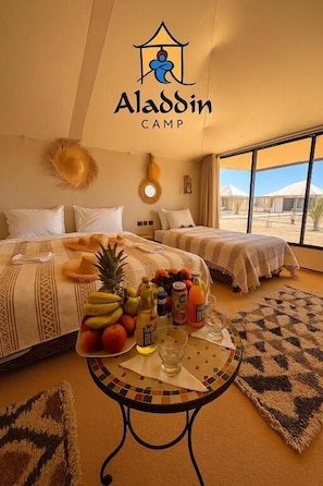 Schreibtisch, schallisolierte Zimmer, kostenloses WLAN, Bettwäsche