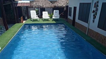 Piscine extérieure