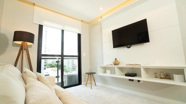 City Apartment | Living room | Smart TV - PRIME LOK- SP FLAT JARDINS II (São Paulo)