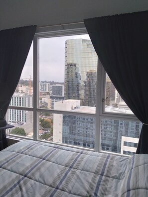 1 bedroom, WiFi, bed sheets - Location, Location, Location (San Diego)