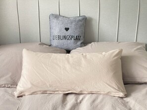 2 bedrooms, iron/ironing board, travel cot, free WiFi - Lieblingsplatz (Aichtal)
