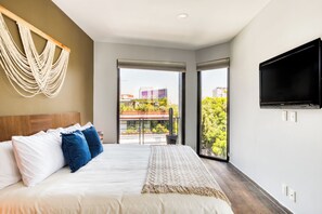 Apartment | 2 bedrooms, desk, free WiFi, bed sheets