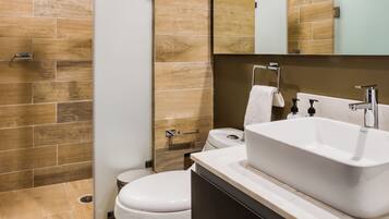 Departamento | Baño | Regadera, amenidades de baño gratuitas, toallas, jabón