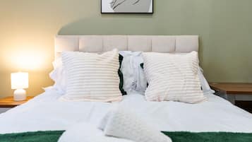 Standard Double Room, Ensuite | Memory-foam beds, desk, laptop workspace, iron/ironing board