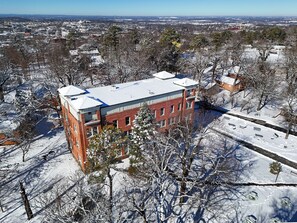 Exterior - Mount Sequoyah Center (Fayetteville)