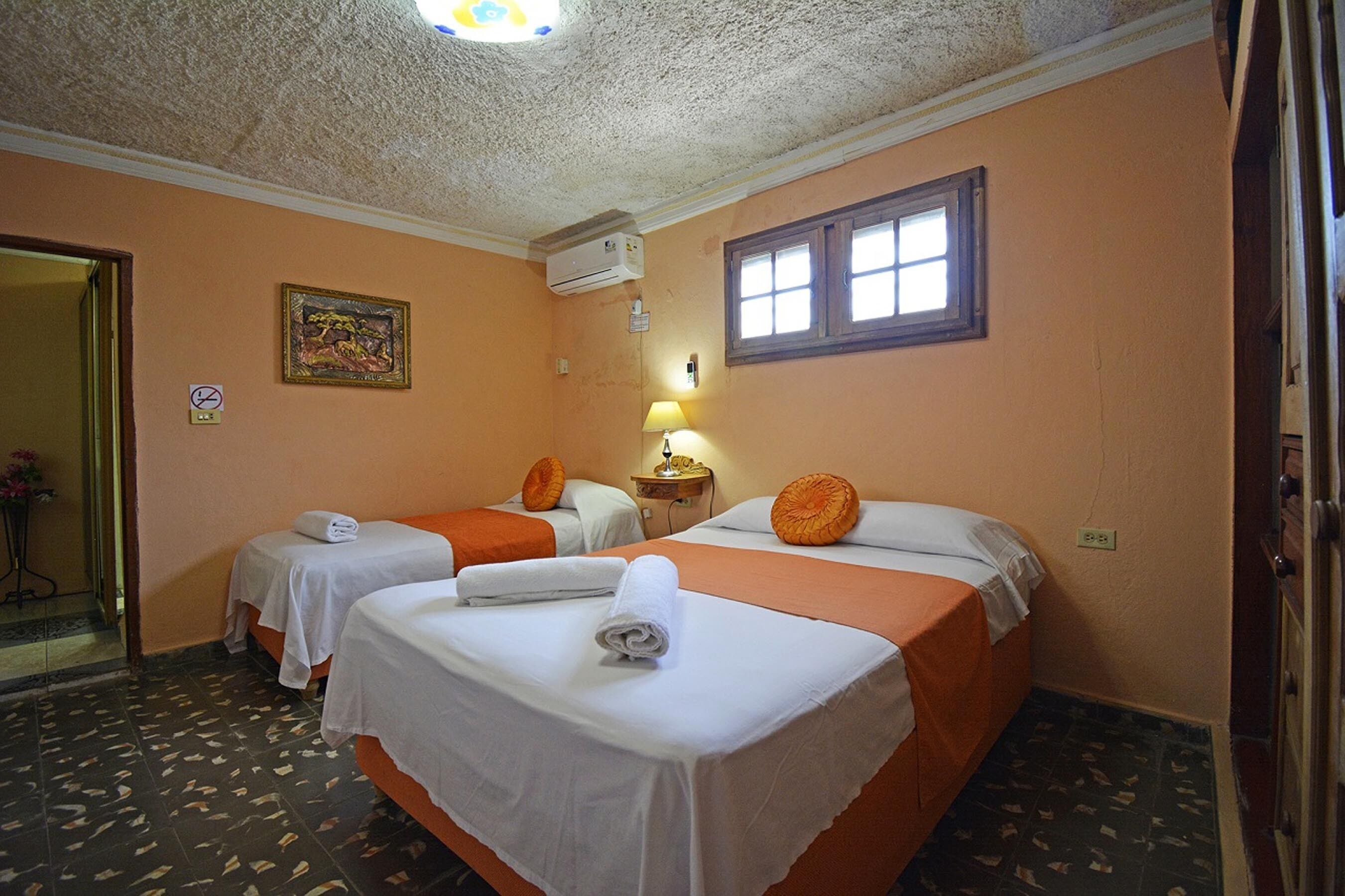 Hostal La Familia Elías CIENFUEGOS