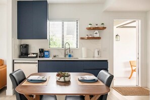 Interior - Papas Villa Duplex Centrally Located in Miami. Both units included. (Miami)