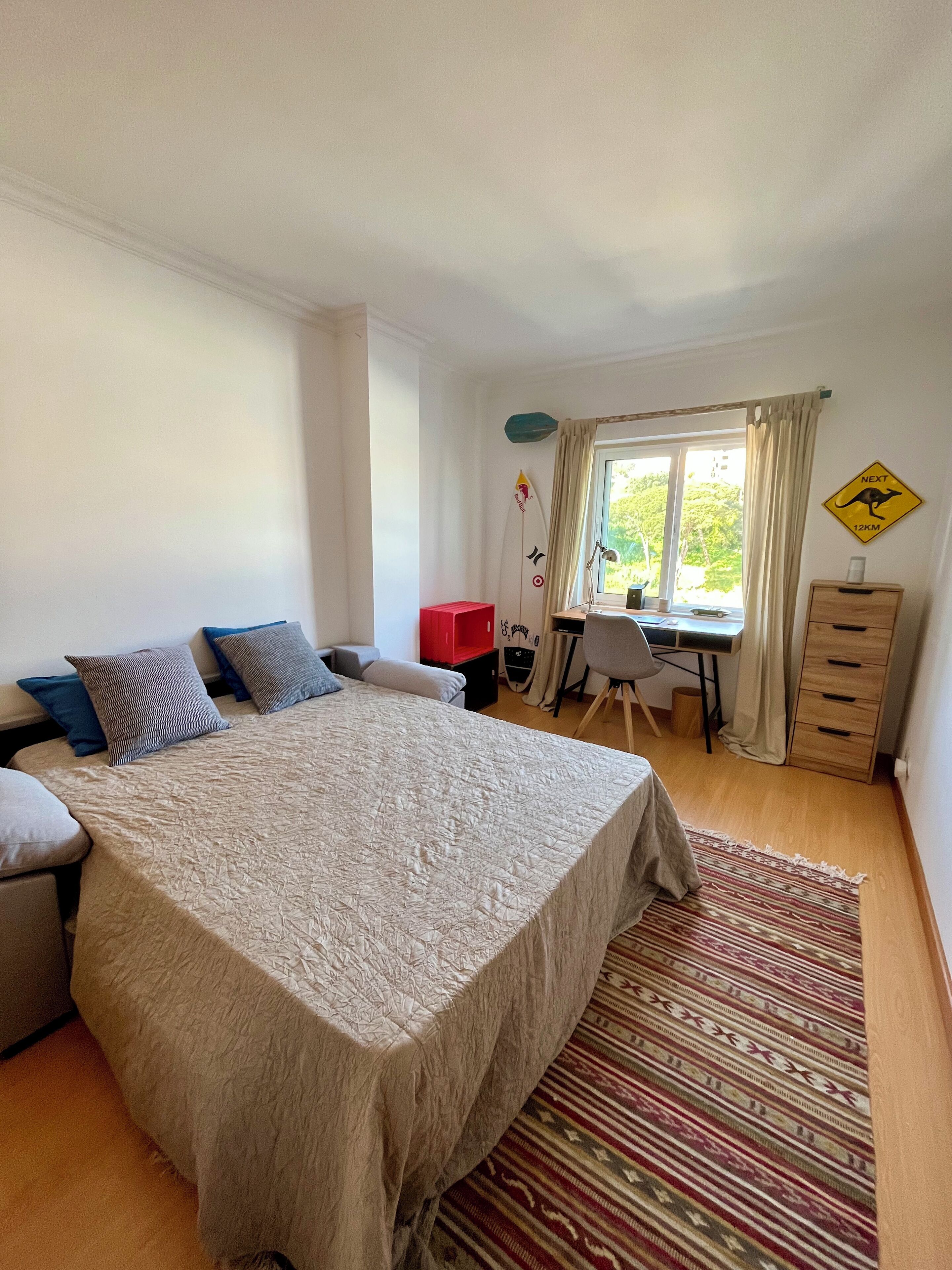 3 makuuhuonetta, silitysrauta/-lauta, Wi-Fi, vuodevaatteet