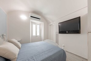 1 bedroom, WiFi, bed sheets - Piccola Perla (Santo Stefano al Mare)