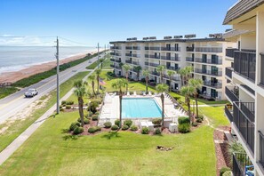 Pool - Ocean Watch Oasis Monthly Beach Front Retreat (Ormond Beach)