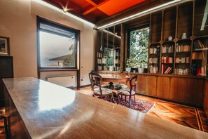 Interior - Library Apartment - Villa Candela (Stresa)