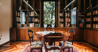 Library Apartment - Villa Candela