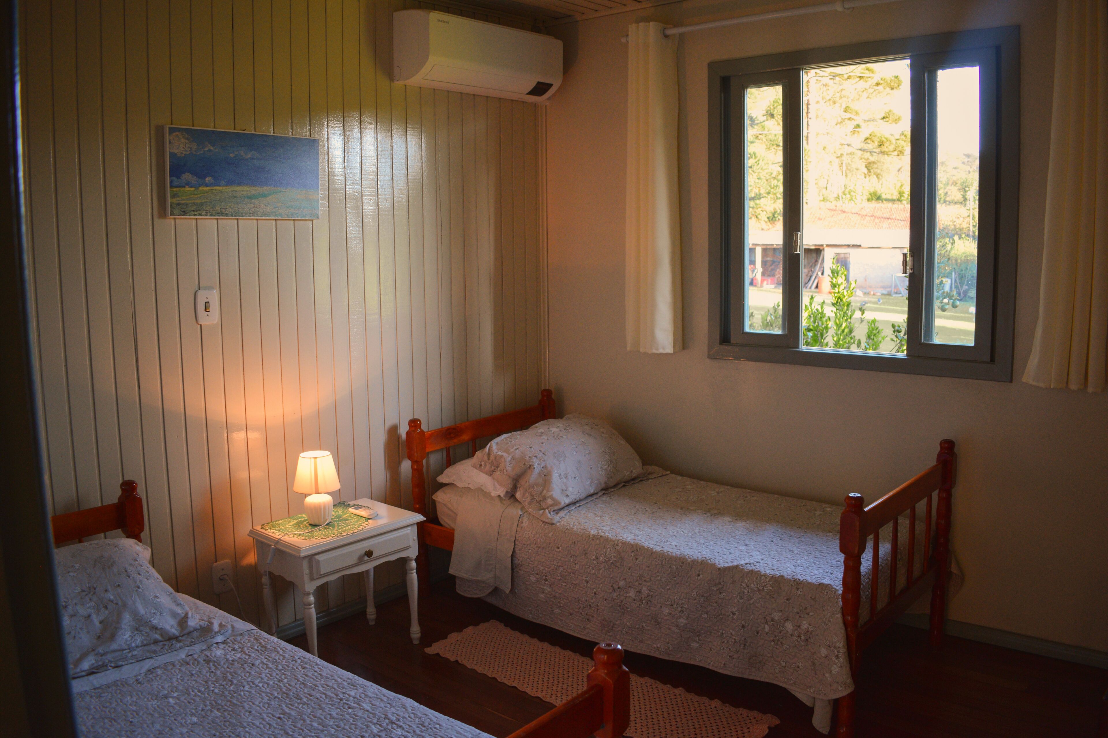 2 habitaciones, tabla de planchar con plancha y wifi gratis 