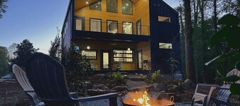 Luxury home in Greensboro with an idustrial vibe. 10 min from everything.