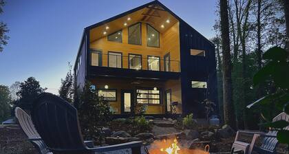 Luxury home in Greensboro with an idustrial vibe. 10 min from everything.