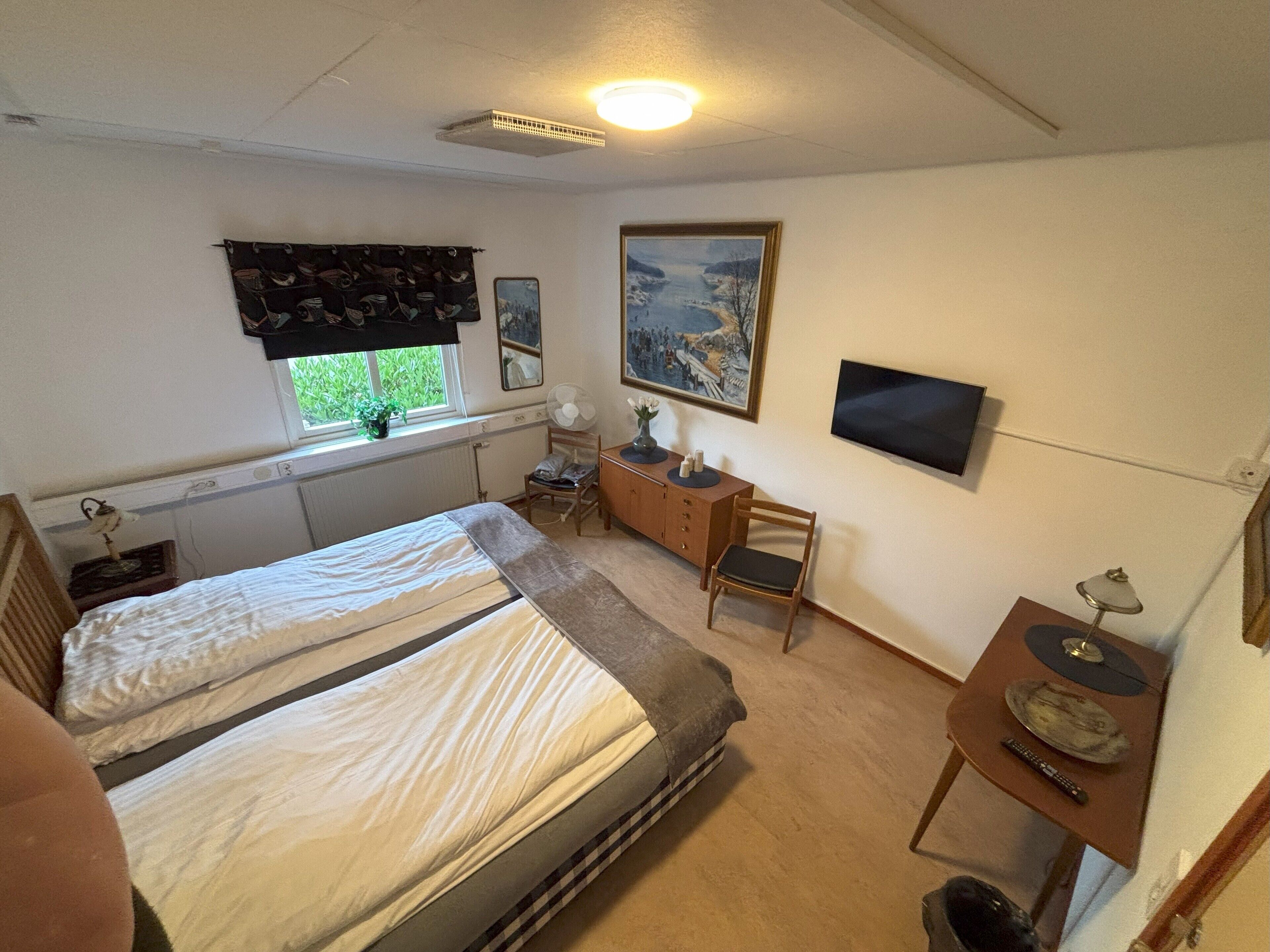 Comfort Room | Individually decorated, individually furnished, desk, blackout drapes