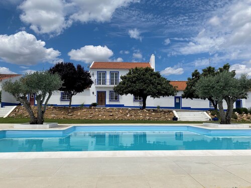 Villa D´oliva - Charmosa Villa de Campo