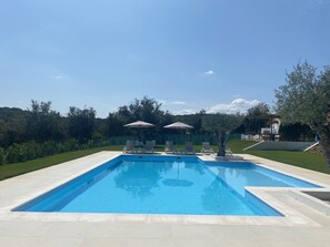 Piscine extérieure