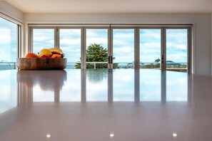 Interior - Sea Eagle Escape - Luxury Accommodation (Glamorgan-Spring Bay)